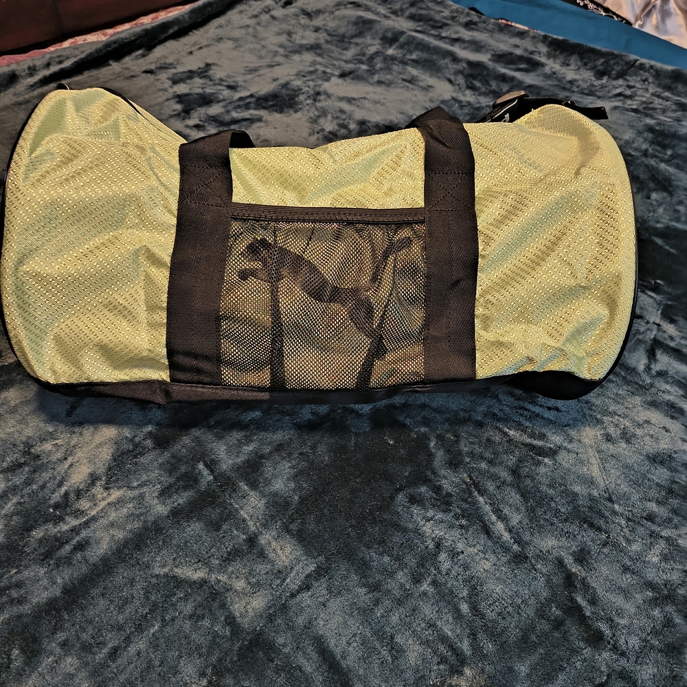 Puma Bright Green/Yellow Jolt Duffel Bag - Picture 4 of 7